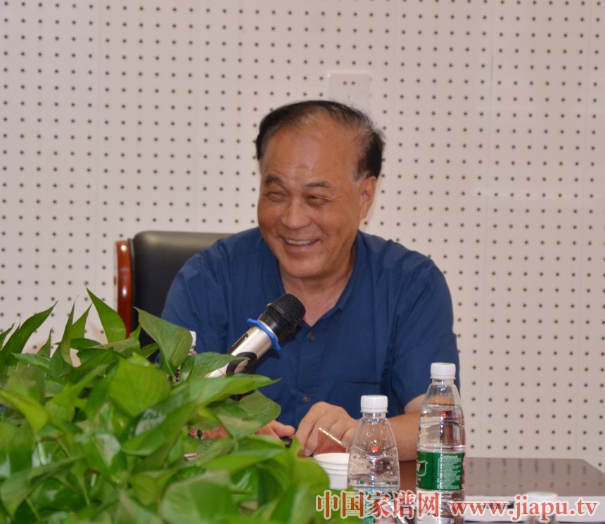 中华袁氏馆开馆仪式暨袁姓文化座谈会在郑州举行 (6).jpg
