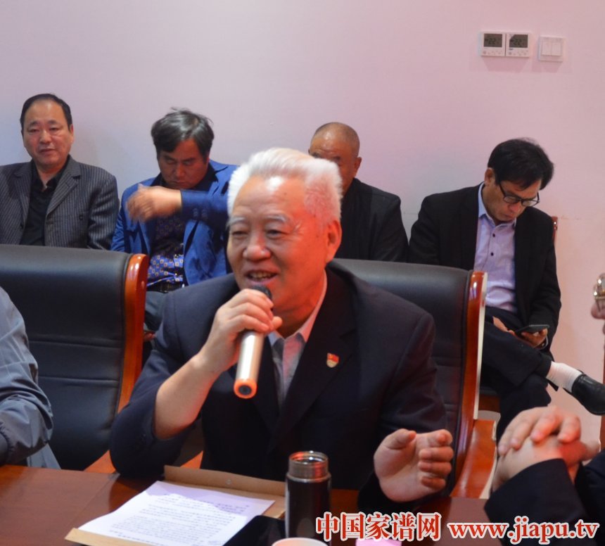 党支部书记张春城讲话.jpg